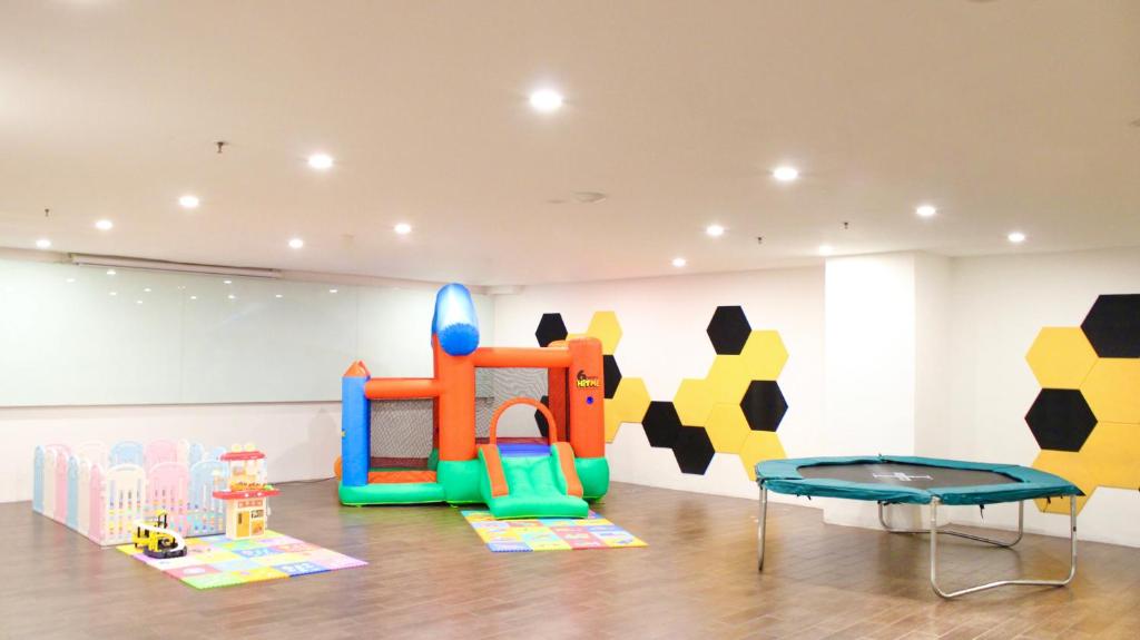 Dětský klub v ubytování Yellow Bee Tangerang