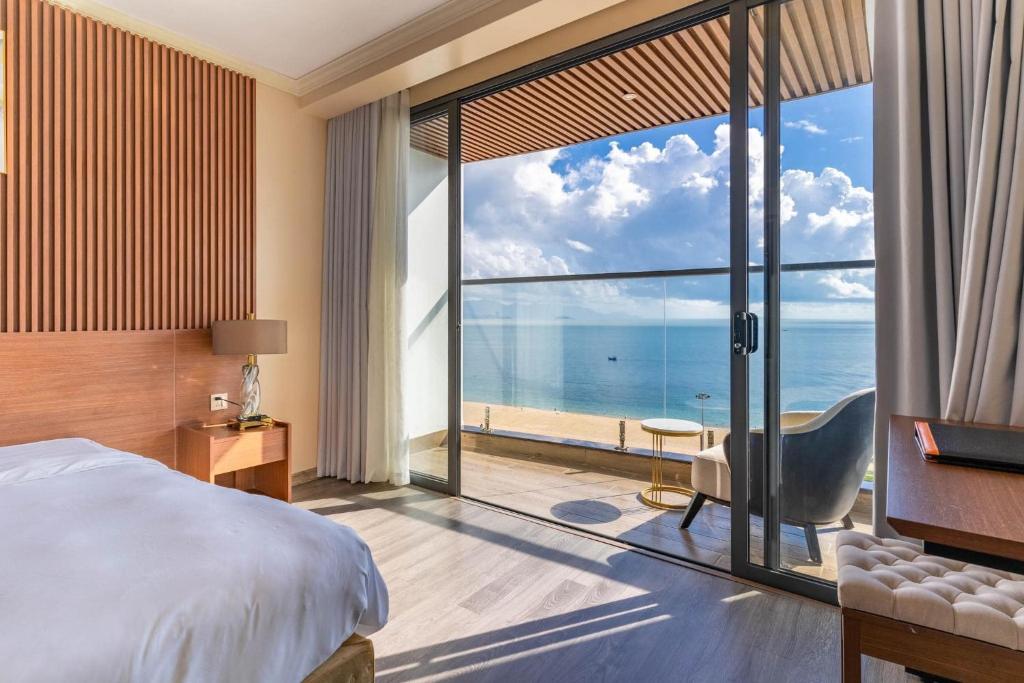 Phòng Premier Deluxe Nhìn ra Đại dương