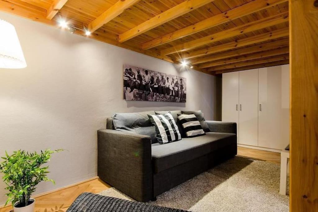 Posedenie v ubytovaní Blue Lotus Apartment T50