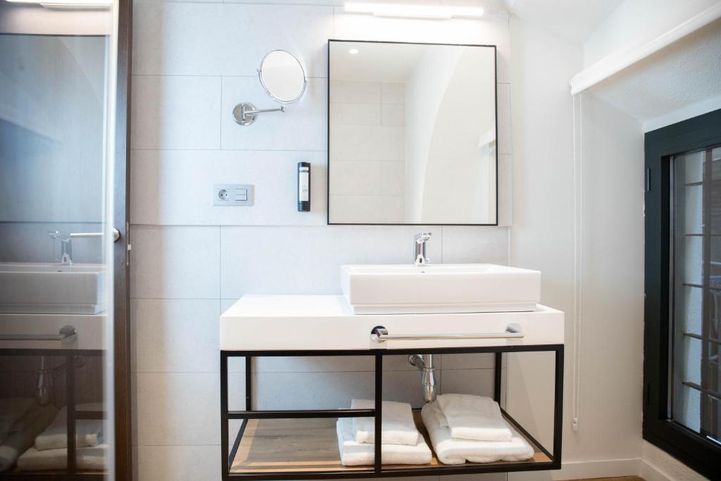 nQn Aparts & Suites Sevilla - 9