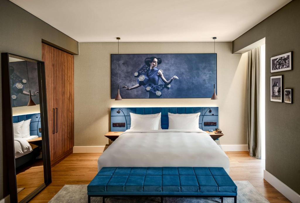 
Premium Room with Balcony
