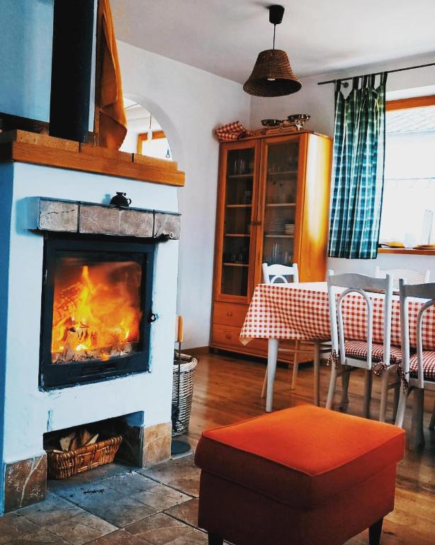 Fotografia z galérie ubytovania Chalupa Nad Lipou - Čičmany, turistika, sauna, krb v Čičmanoch