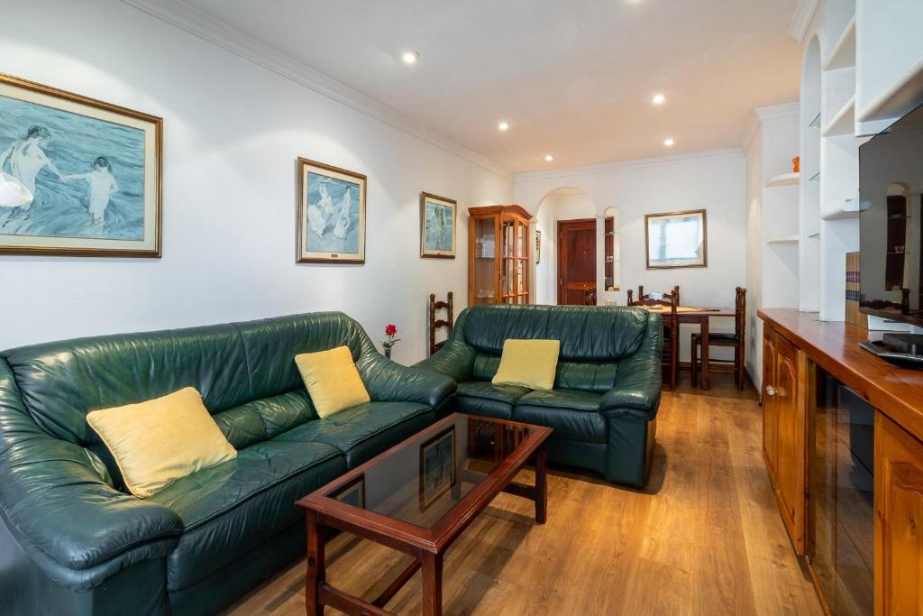 A seating area at Flatguest Carvajal