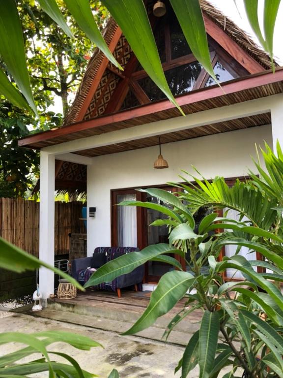Hideaway Batukaras - Quadruple Room With Terrace