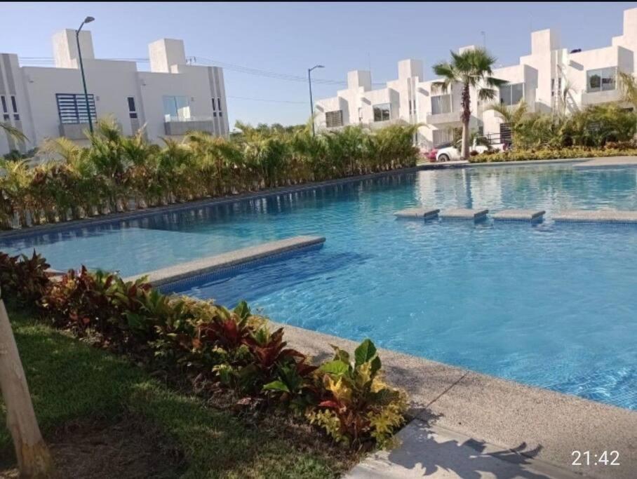 Casa en Coto Privado con Alberca