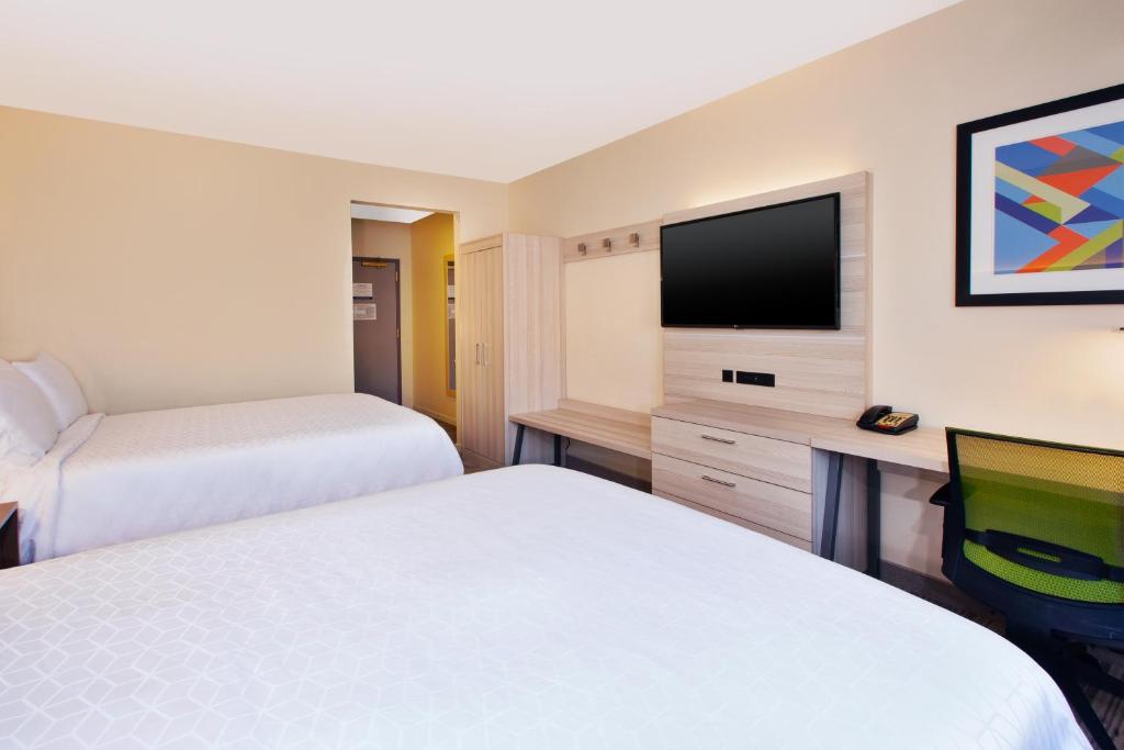 Holiday Inn Express Absecon-Atlantic City Area by IHG - Habitación Estándar Con Dos Camas Queen