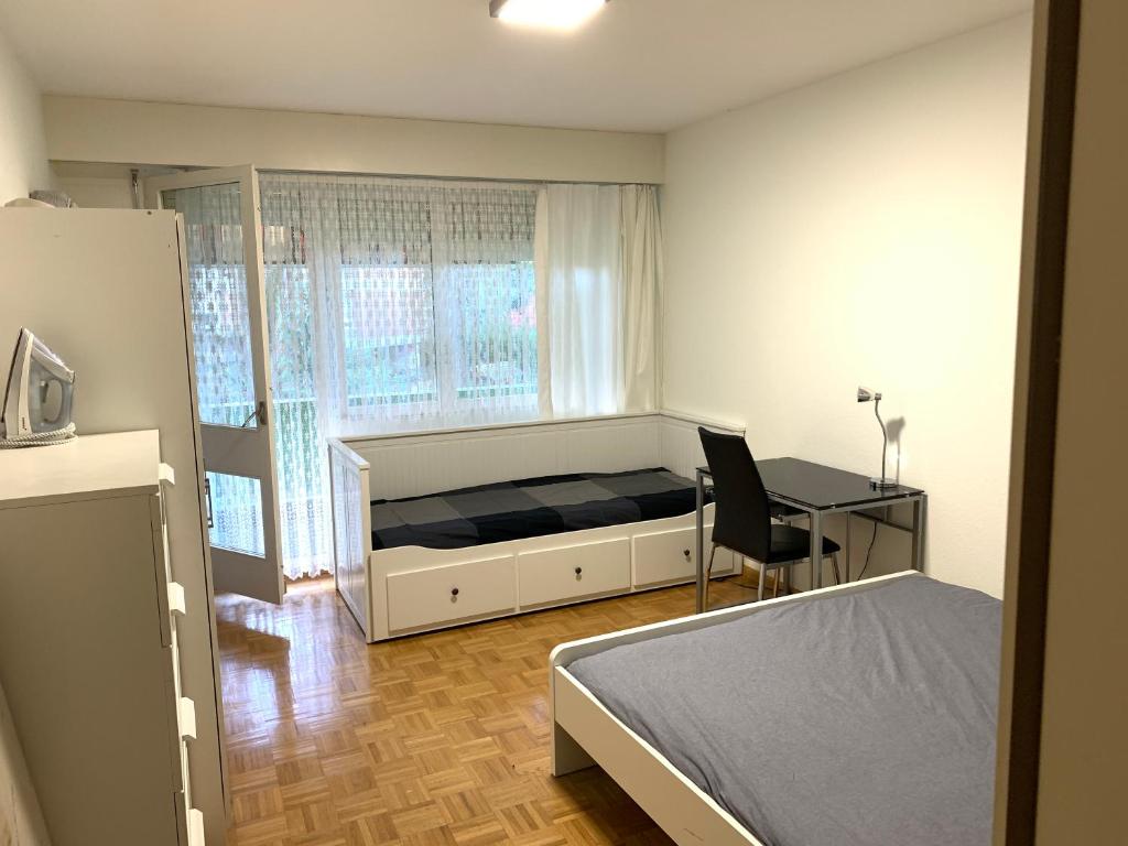 XL City Center Apartment-contactless check-in - Twee Slaapkamers Appartement