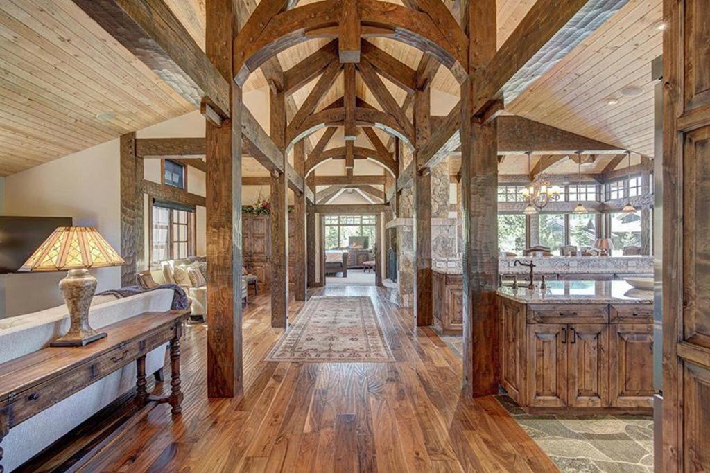Long Ridge Lodge - Housity