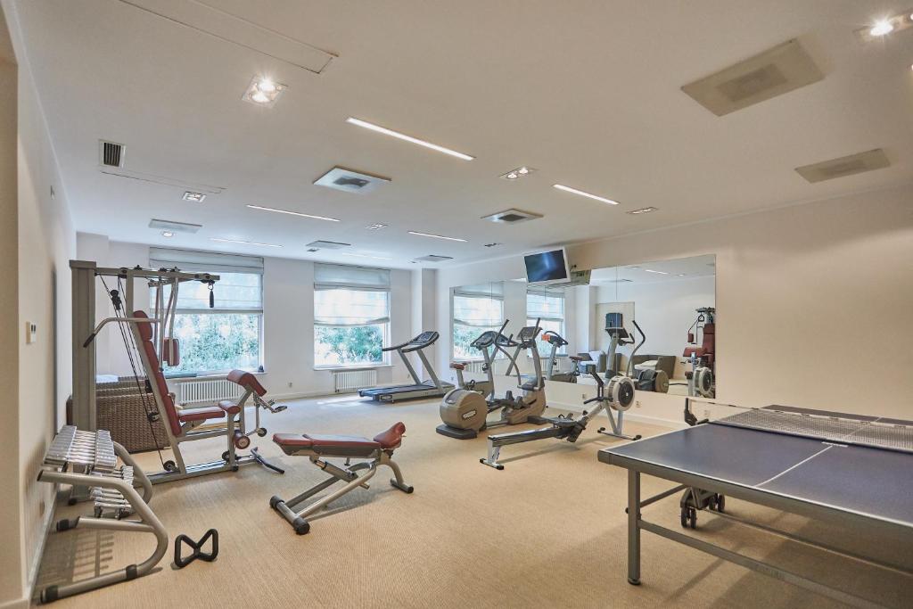 Posilňovňa alebo fitness centrum v ubytovaní Apartament Riviera z tarasem - Playa Baltis