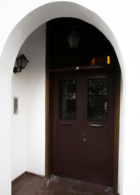 Fasada lub wejście do obiektu Classic 2 Bedroom Apartment Next to Metro - Marousi