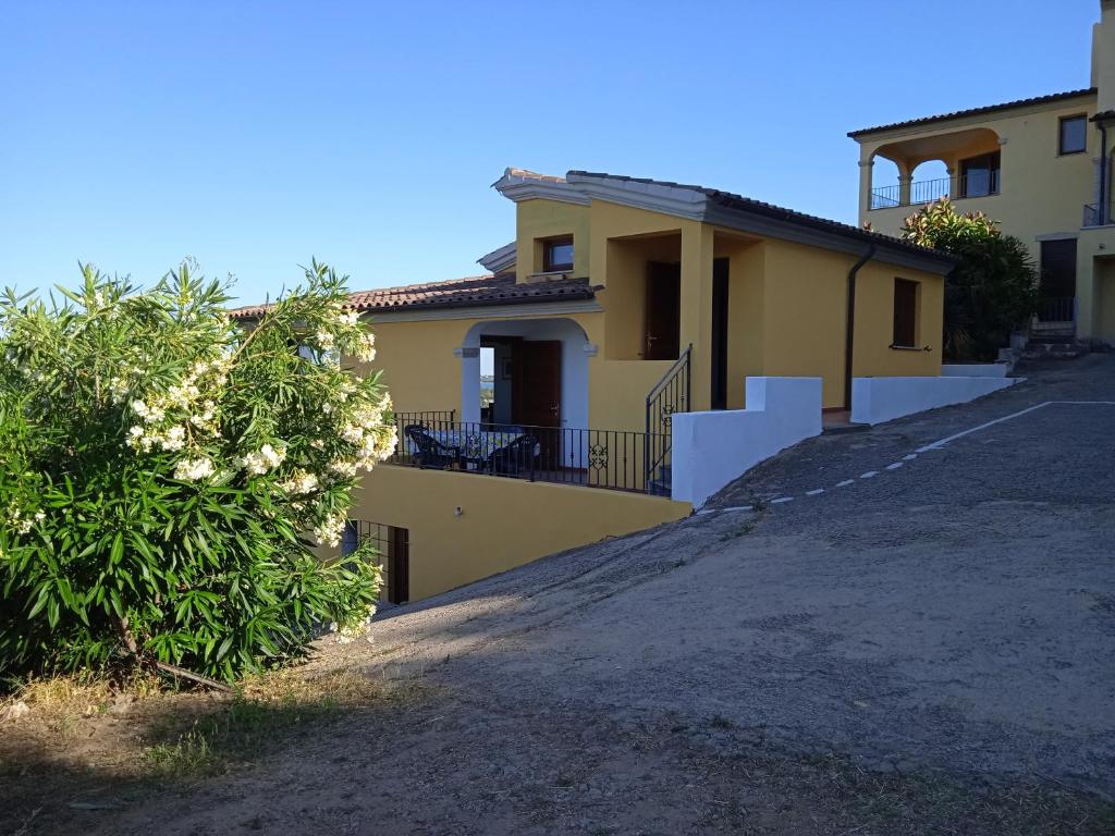 The building in which the holiday home is located