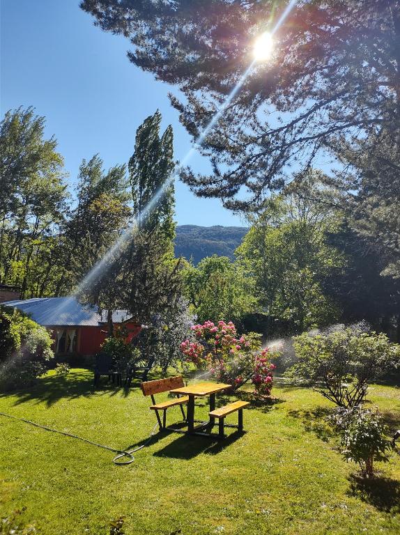 Loodusmaastik puhkemajakeste lähedal