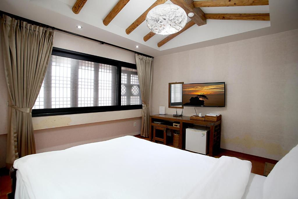 Jeonju Hanok Taejogung Hotel - Standaard Tweepersoonskamer