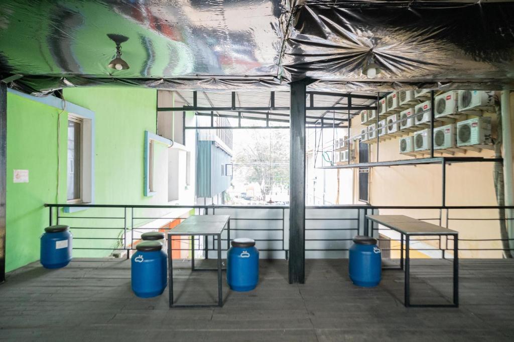 Fotografie z fotogalerie ubytování RedDoorz near Flyover Arjosari Malang v destinaci Malang
