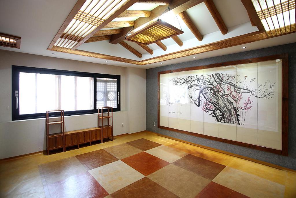 Jeonju Hanok Taejogung Hotel - Premium Ondol Room