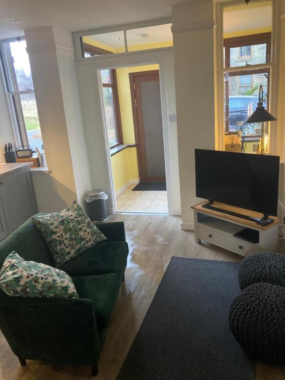 Uist Cottage - One-Bedroom House