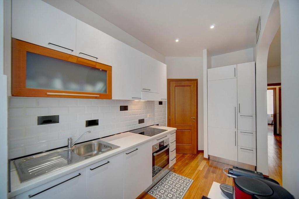 Kuchyňa alebo kuchynka v ubytovaní REF 1320 - Cannes Center - Apartment for rent
