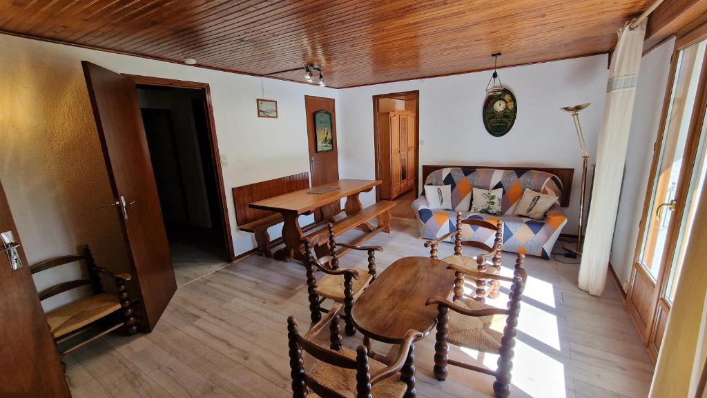 Posedenie v ubytovaní Chalet l'Acinos