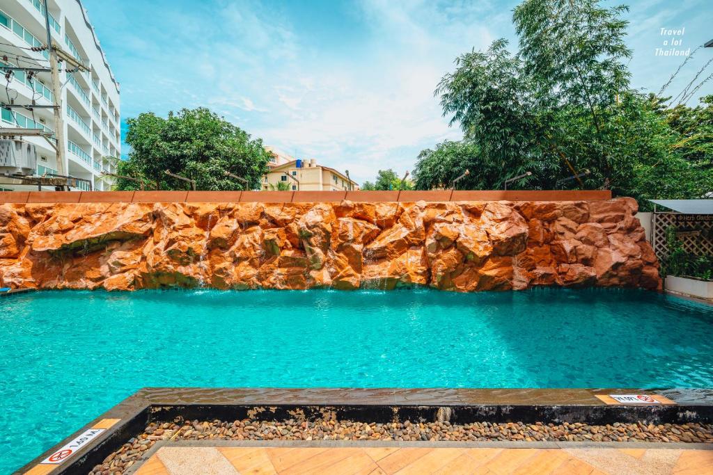 Centara Nova Hotel Pattaya - Resim 18