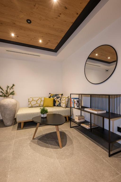 A seating area at Hotel Niederreiter