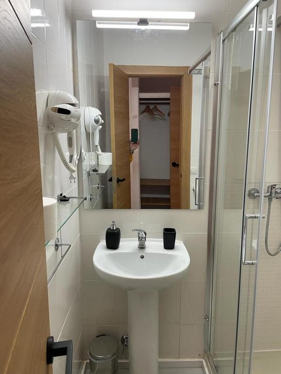Hostal Ventura Premium, Alicante – Updated 2023 Prices