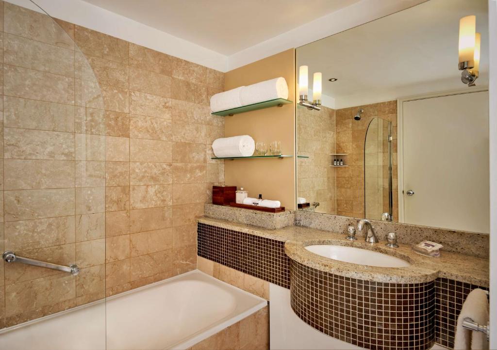 Hyatt Regency Birmingham - Resim 13