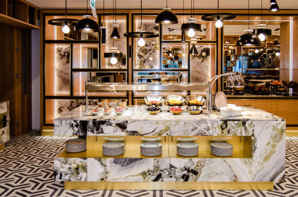 EPIC SANA Marquês Hotel - Resim 18