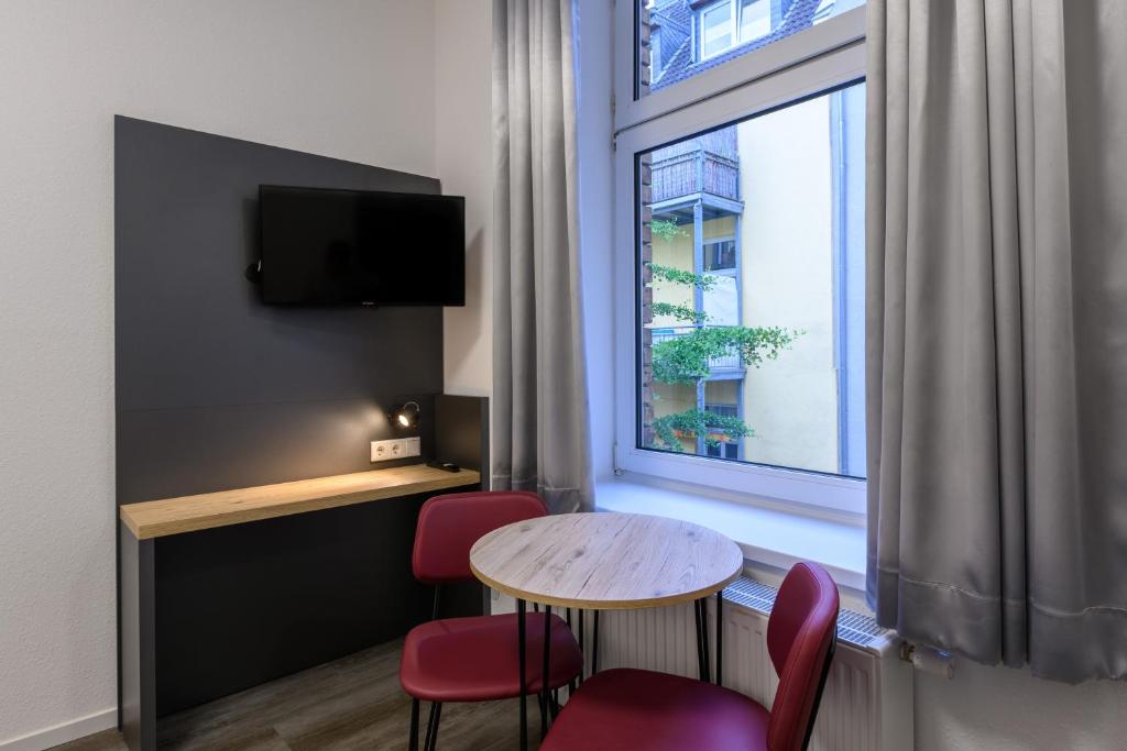 Royale Apartaments Central City Cologne - Resim 5