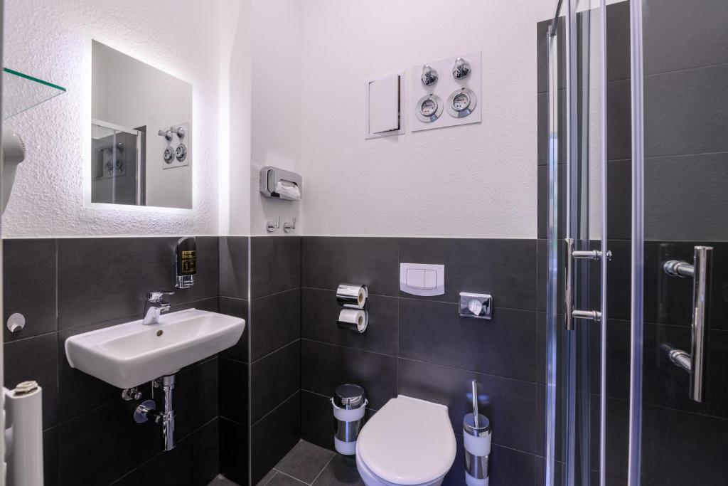 Royale Apartaments Central City Cologne - Resim 6