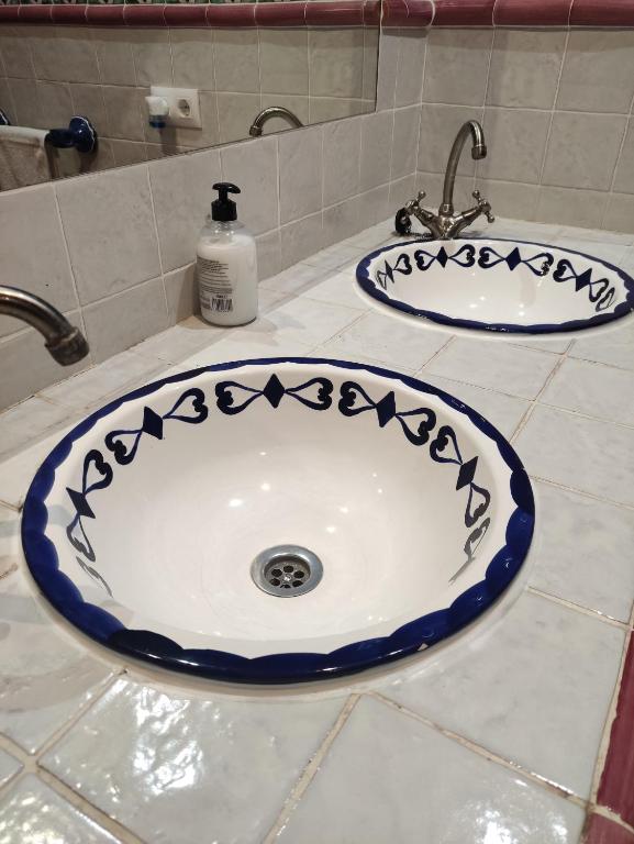 Kúpeľňa v ubytovaní Apartamento privado con piscina y jardin compartidos.
