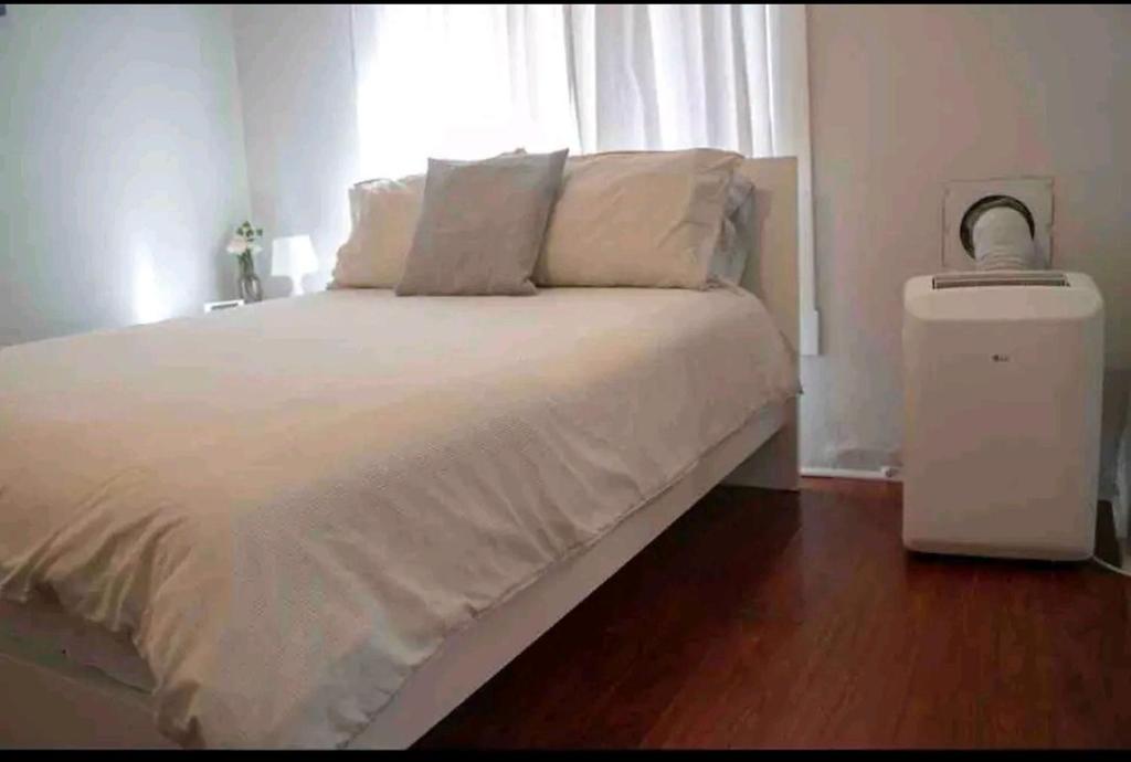 DTLA Whole Apartment Convention center and Staples Center, Los Angeles, USA