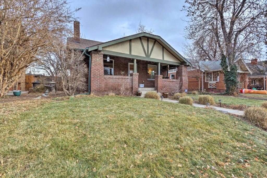 Ferienhaus Classic Denver Home Walk to City Park! (USA Denver)