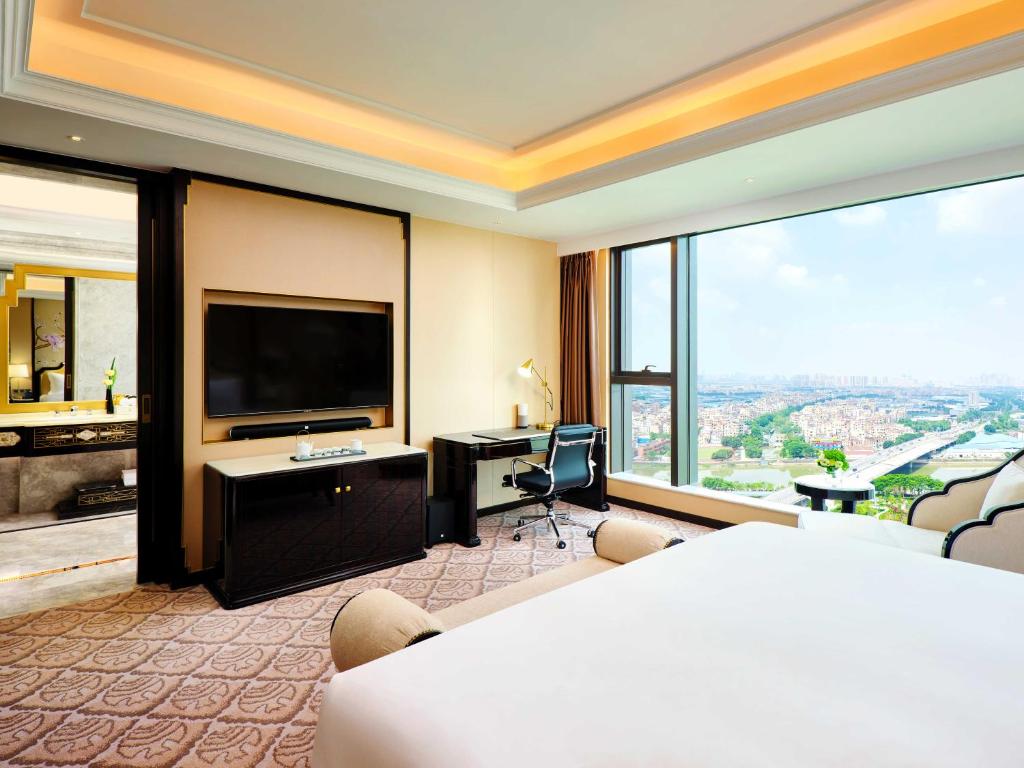 TV a/nebo společenská místnost v ubytování The Yun Hotel Foshan Nanhai-Near Pazhou Complex