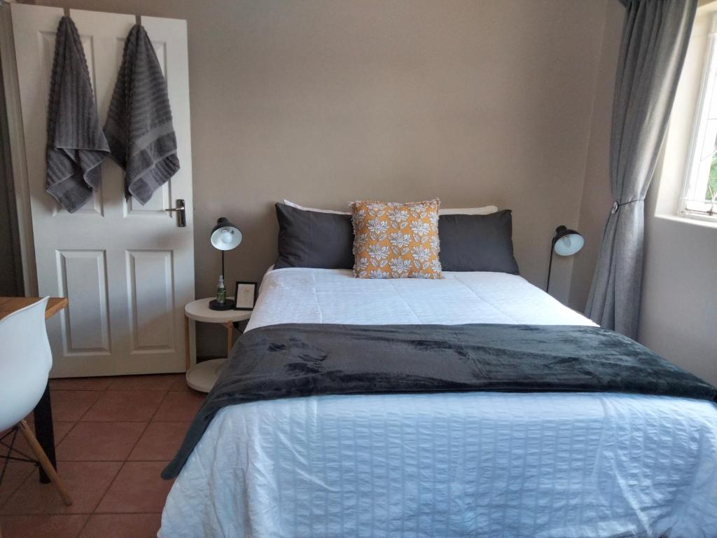 Selah, Kimberley (updated prices 2024)