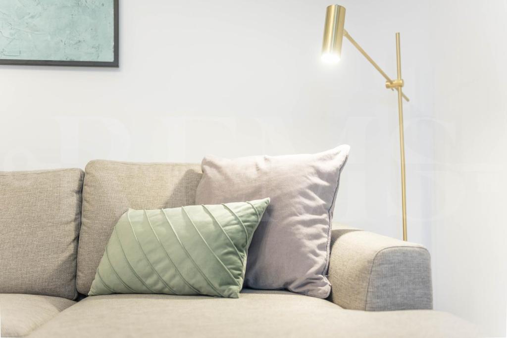 A seating area at Inviting apartment in the heart of Malaga by REMS