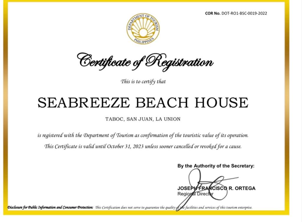 een certificaat van registratie voor een strandhuis met zeebijen bij Sea Breeze Beachfront Home and Cottages in San Juan