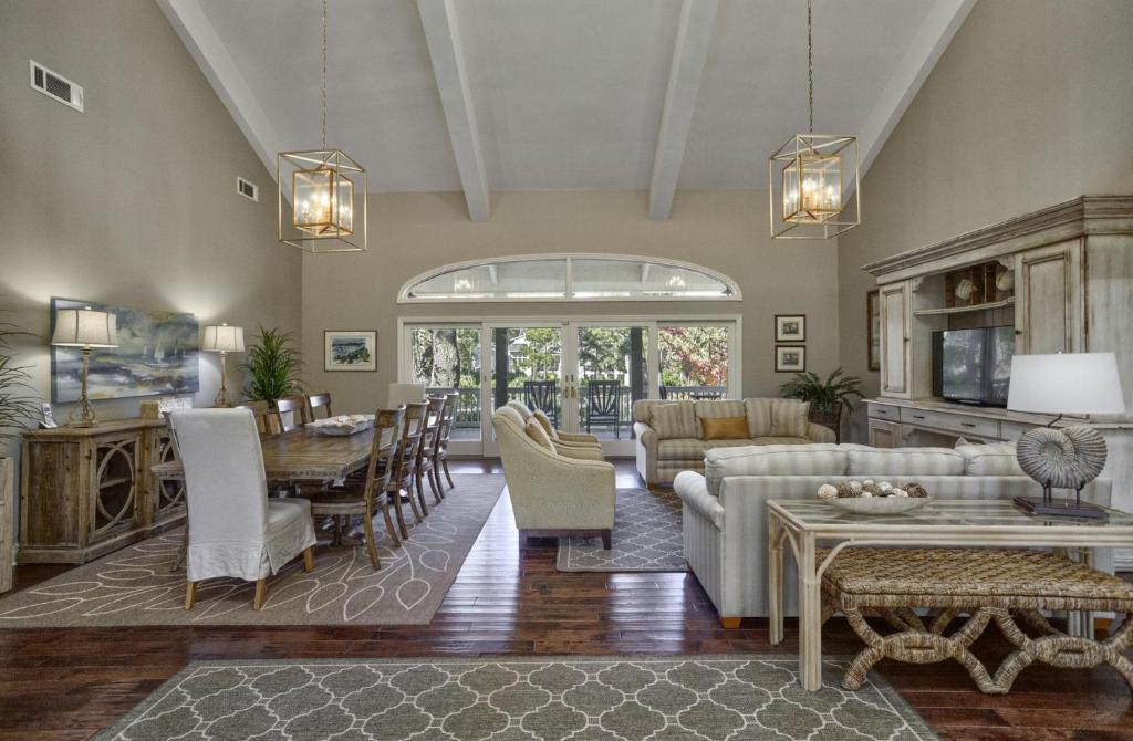 Mooring Buoy 121, Hilton Head Island (updated prices 2024)