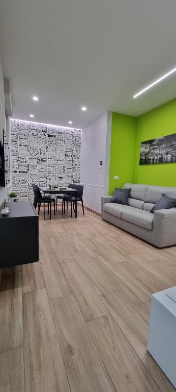 A seating area at IO E TE bed and breakfast Appartamento
