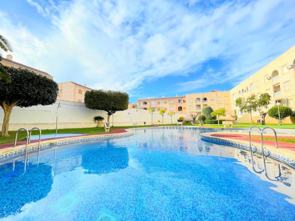 Zdjęcie z galerii obiektu Godisa Torrevieja by Villas&You w mieście Torrevieja