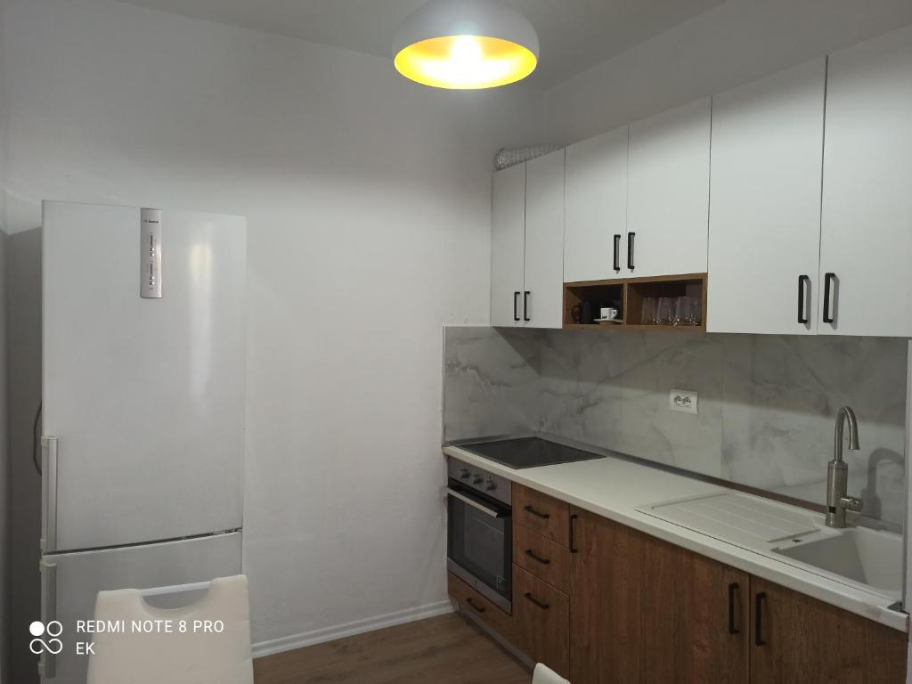Erblin's Apartment - Imazhi 4