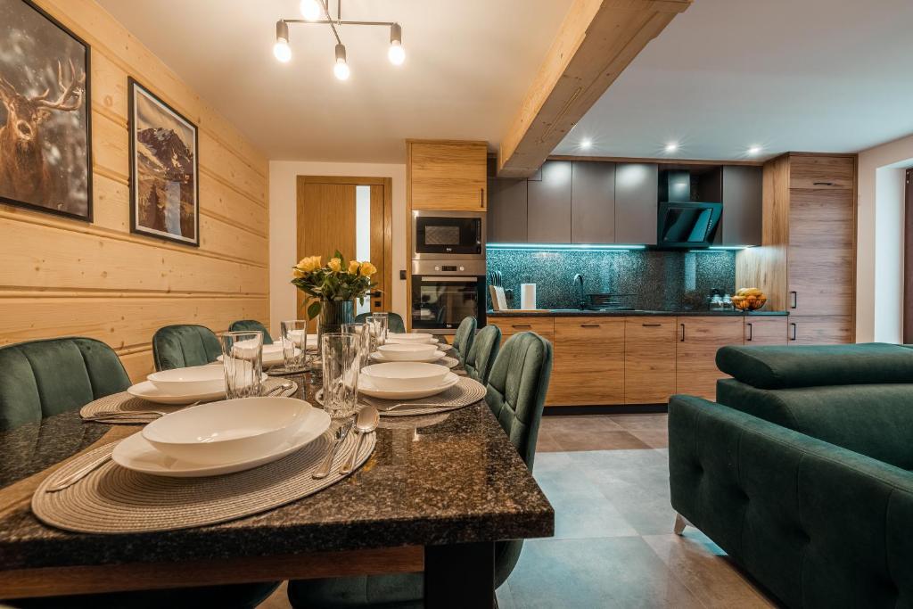 Køkken eller tekøkken på Apartamenty na Polnej