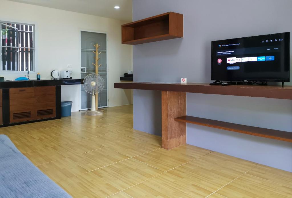 Kuchyň nebo kuchyňský kout v ubytování Harmony Naturist Resort Rawai Phuket 18yr minimum age only nudist nake d FKK