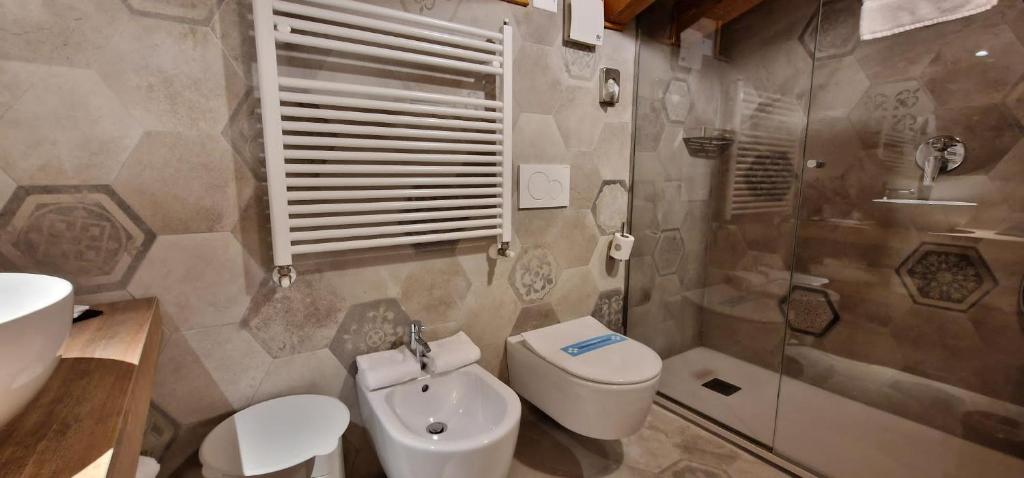 Koupelna v ubytování Cà Uberti Palace Hotel