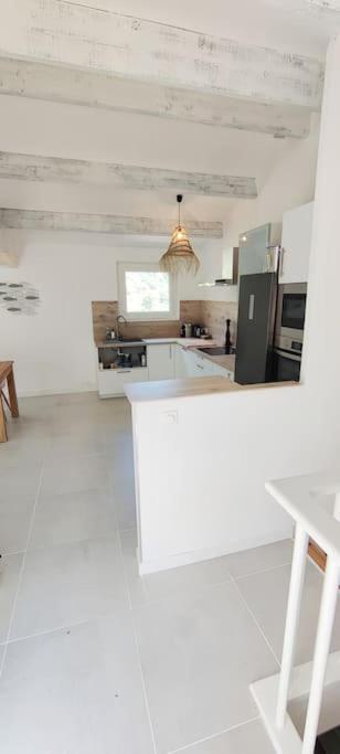 Fotografia z galérie ubytovania Parking et Terrasse Maison au village totalement rénovée v destinácii Grimaud