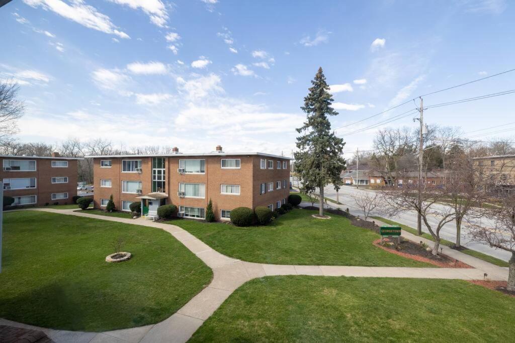 Villas Two Bedroom Apartment in Fairview Park, Ohio! 32a