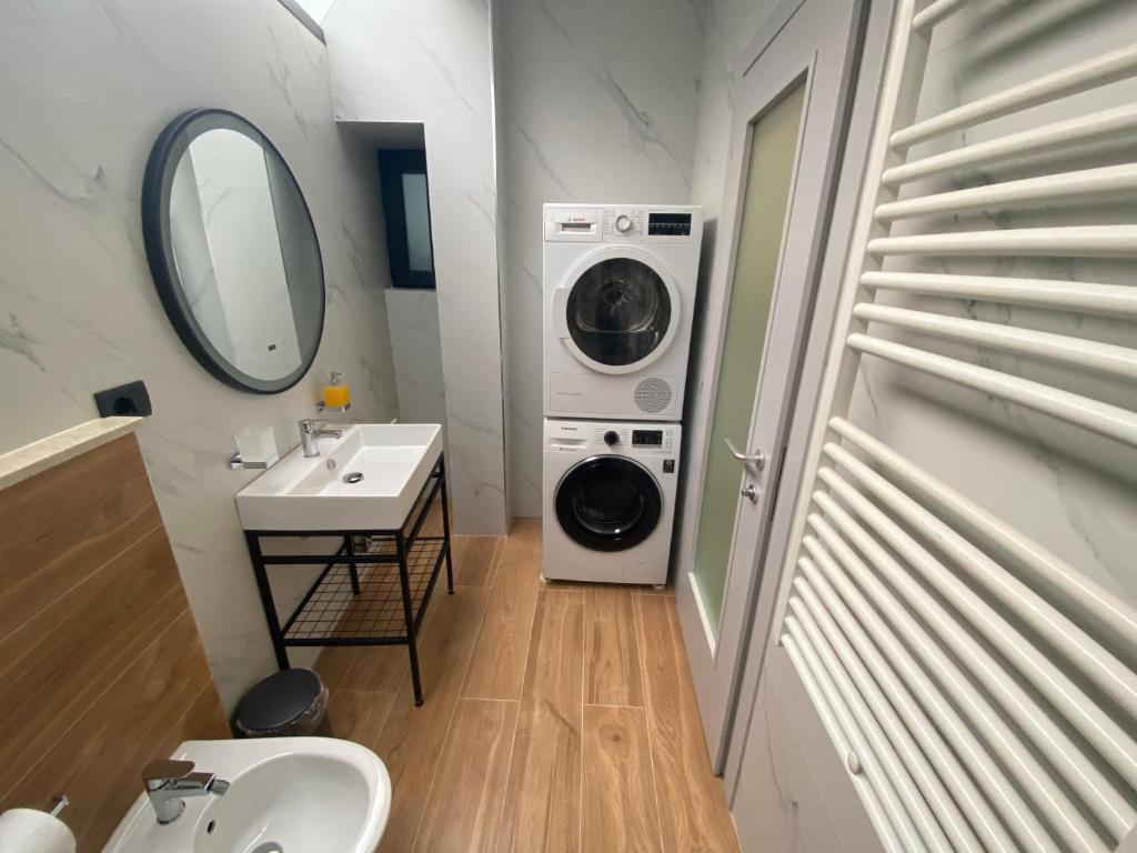 Vila-Amo, Suites&Rooms in Tirana Center - Image 3