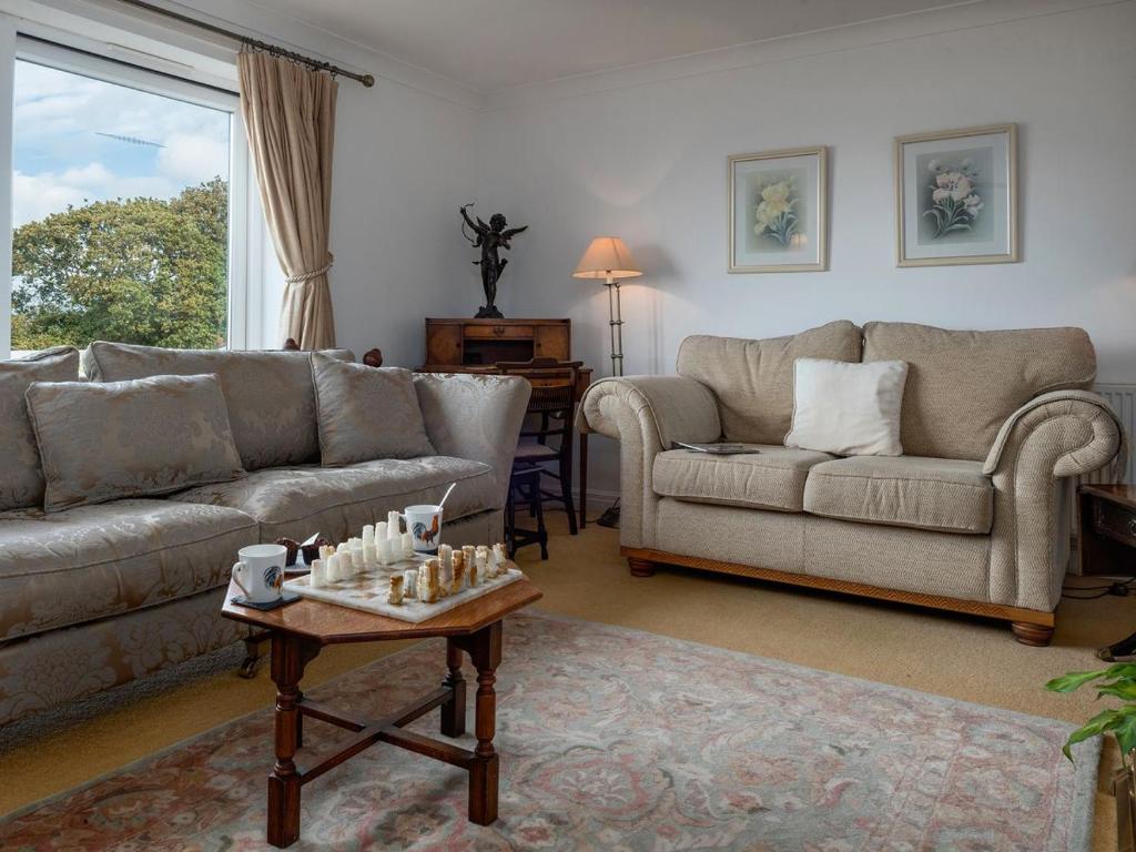 Treetops, Arthog Updated 2023 Prices