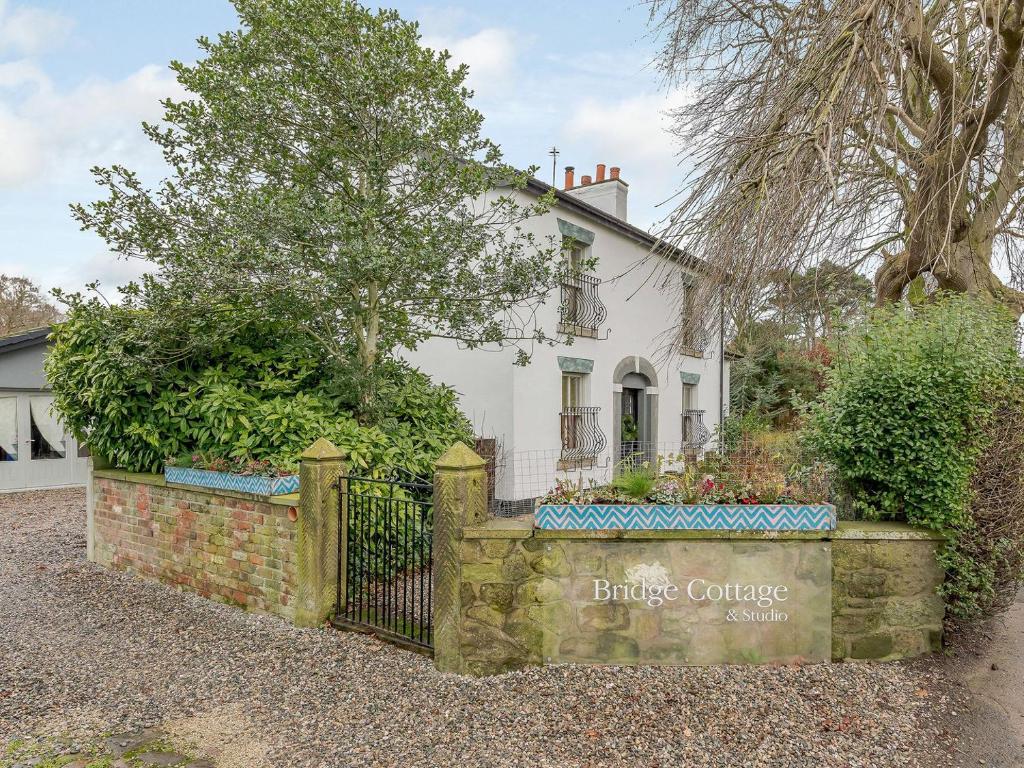 Bridge Cottage, Saint Michaels on Wyre, UK