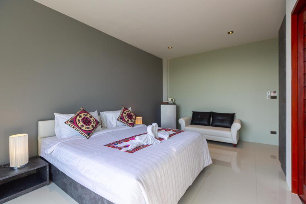 Rossarin Sea View Patong - Resim 10