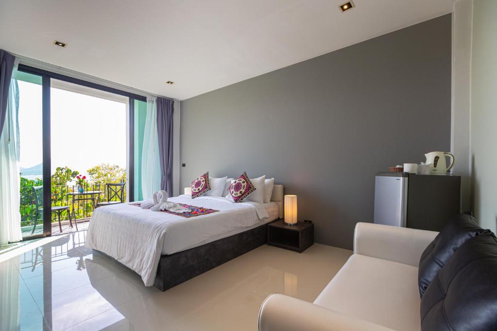 Rossarin Sea View Patong - Resim 12